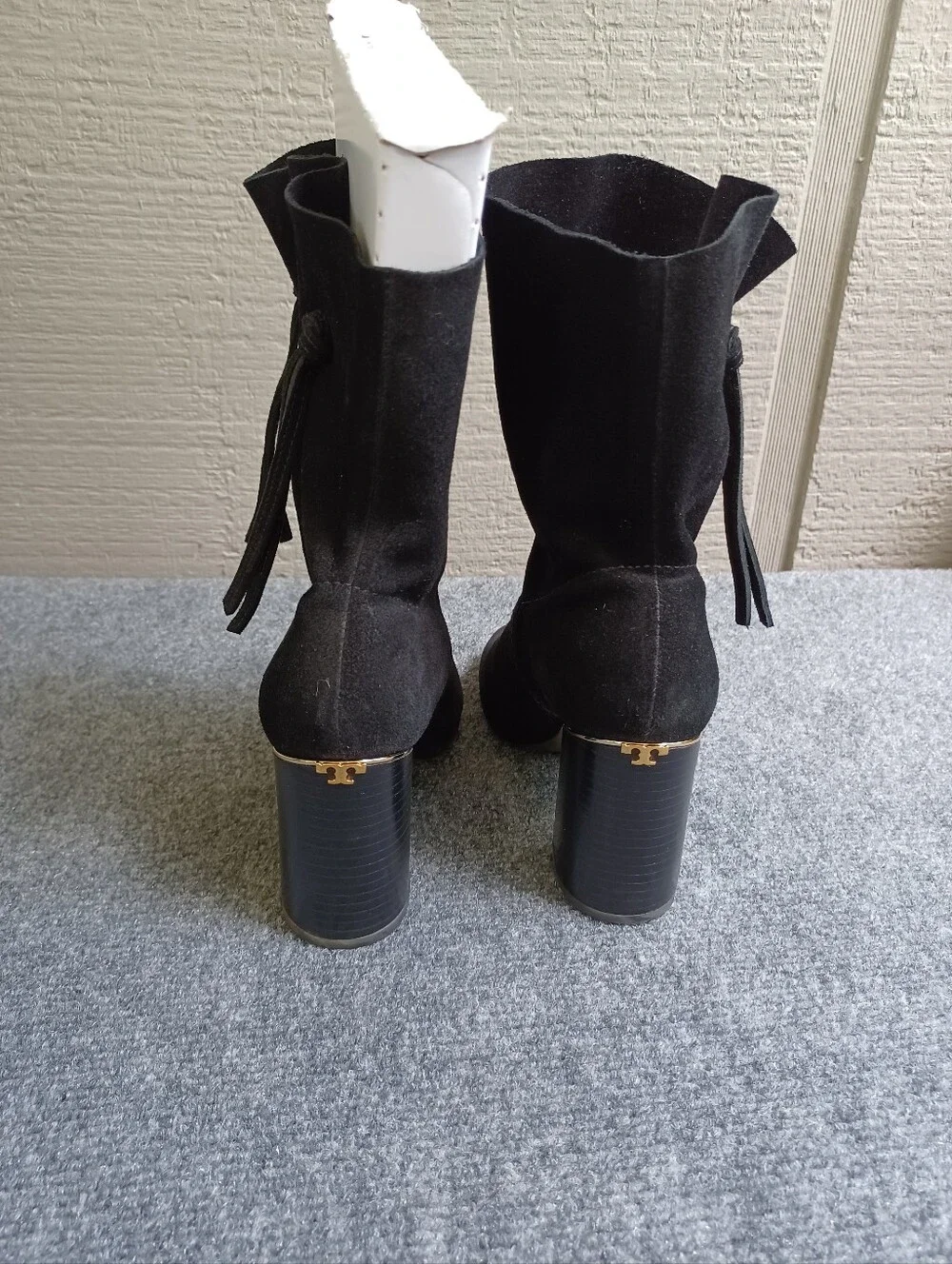 Tory Burch GIGI 85 MM Suede Slouch Knot Boot Size 7 Women In Black Quiet Luxury